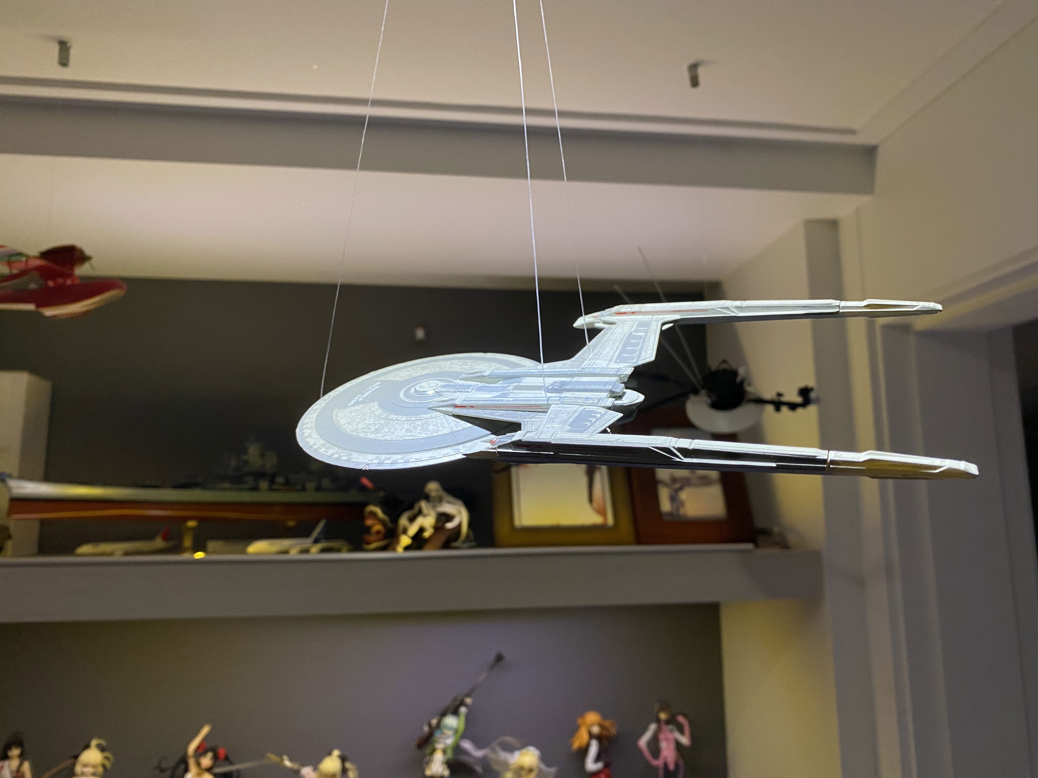 03 U.S.S. Kerala NCC-1255 (Shepard Class) Discovery Ships