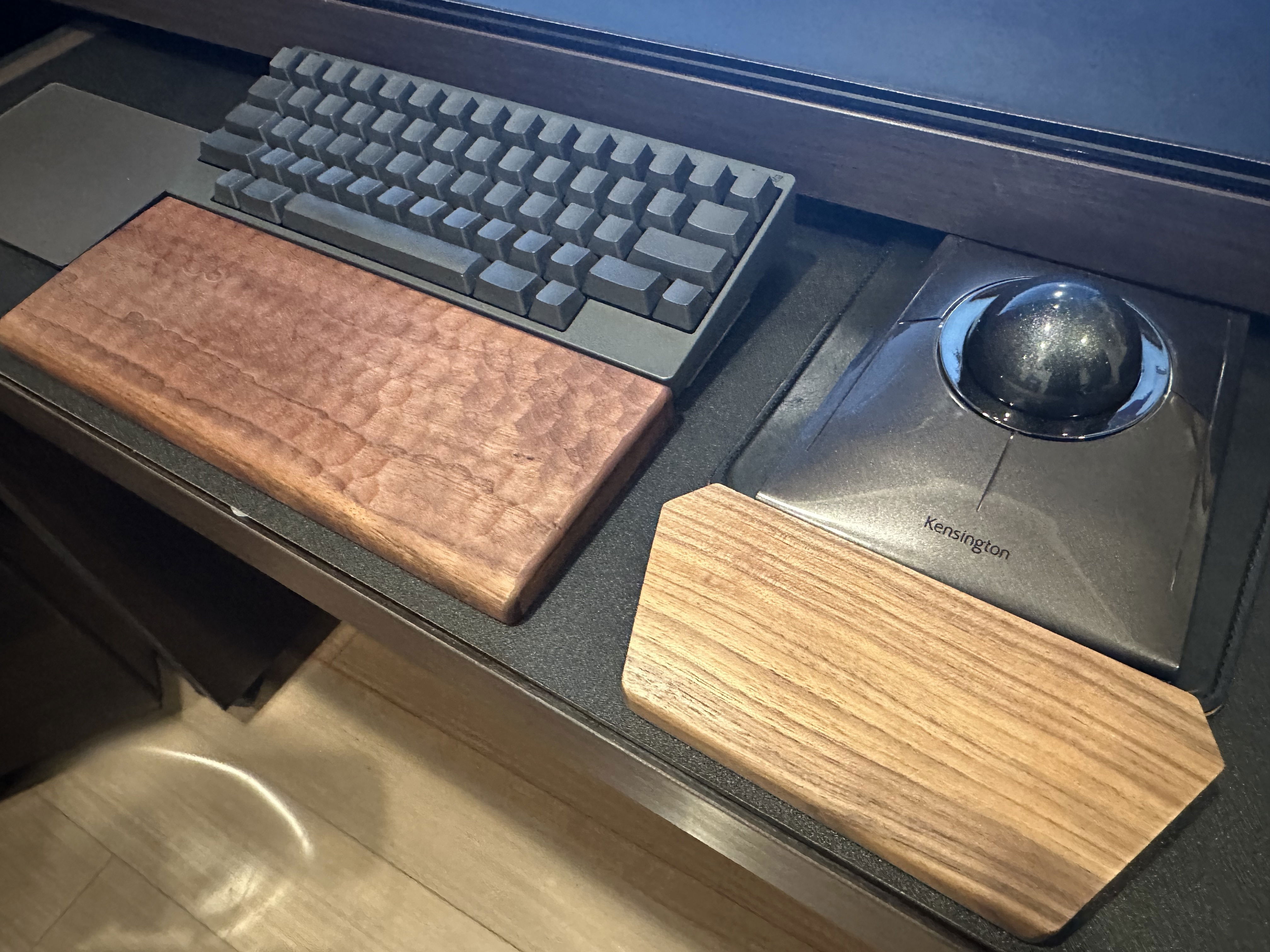 HHKB Studio専用 木製パームレスト&ガイドセット | 松葉製作所