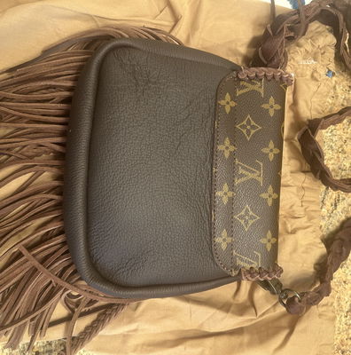 Journey by Vintage Boho Bags Compact crossbody purse