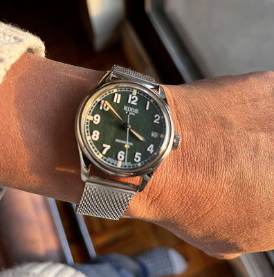 OLD SMITH 90-002 Automatic, Green Dial with Swiss Super-LumiNova