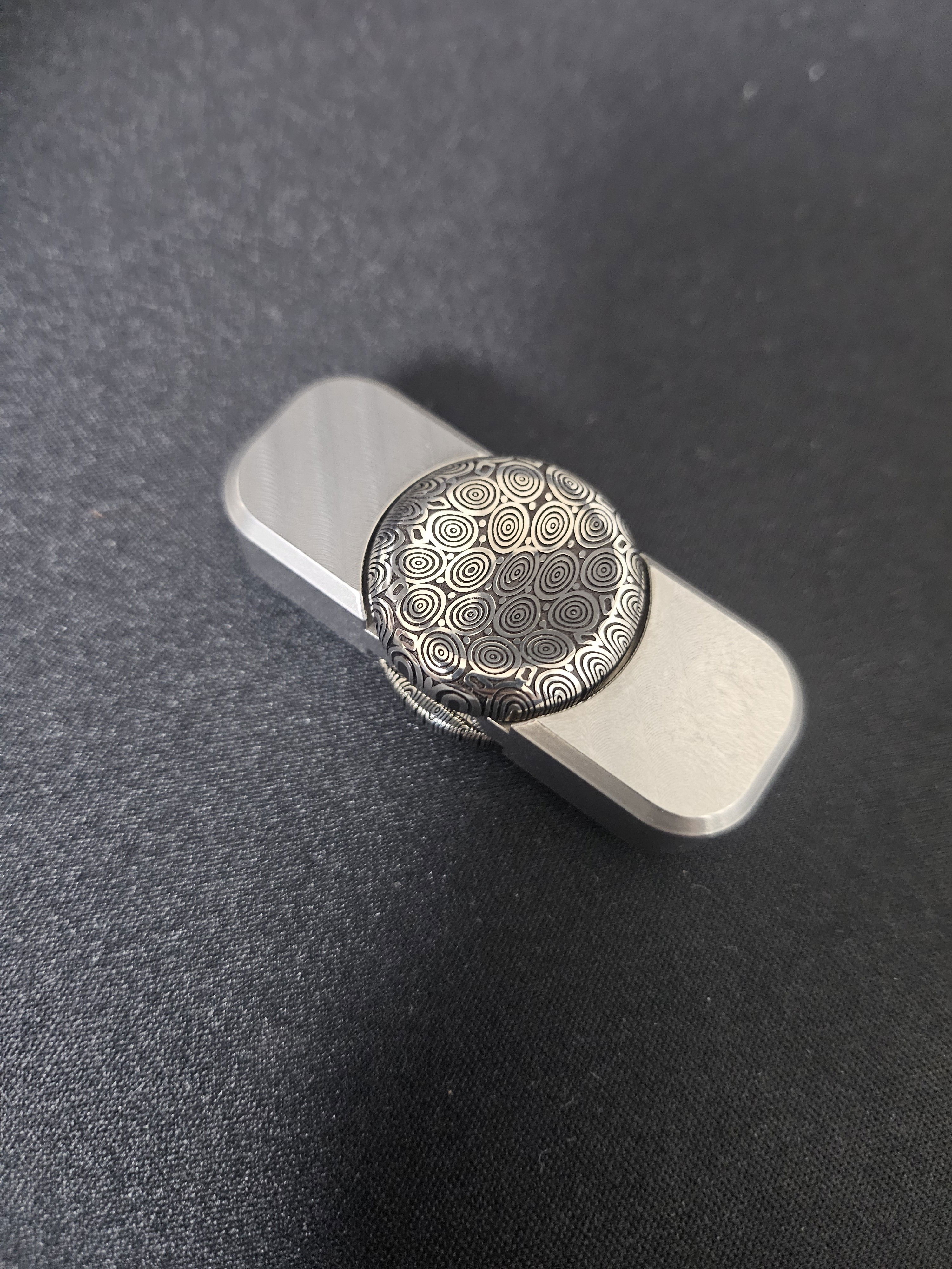 NJT Handpower Full Size UFO 2.0 ハンドスピナー NJT Handpower Full Size UFO 2.0 ハンドスピナー - メルカリ