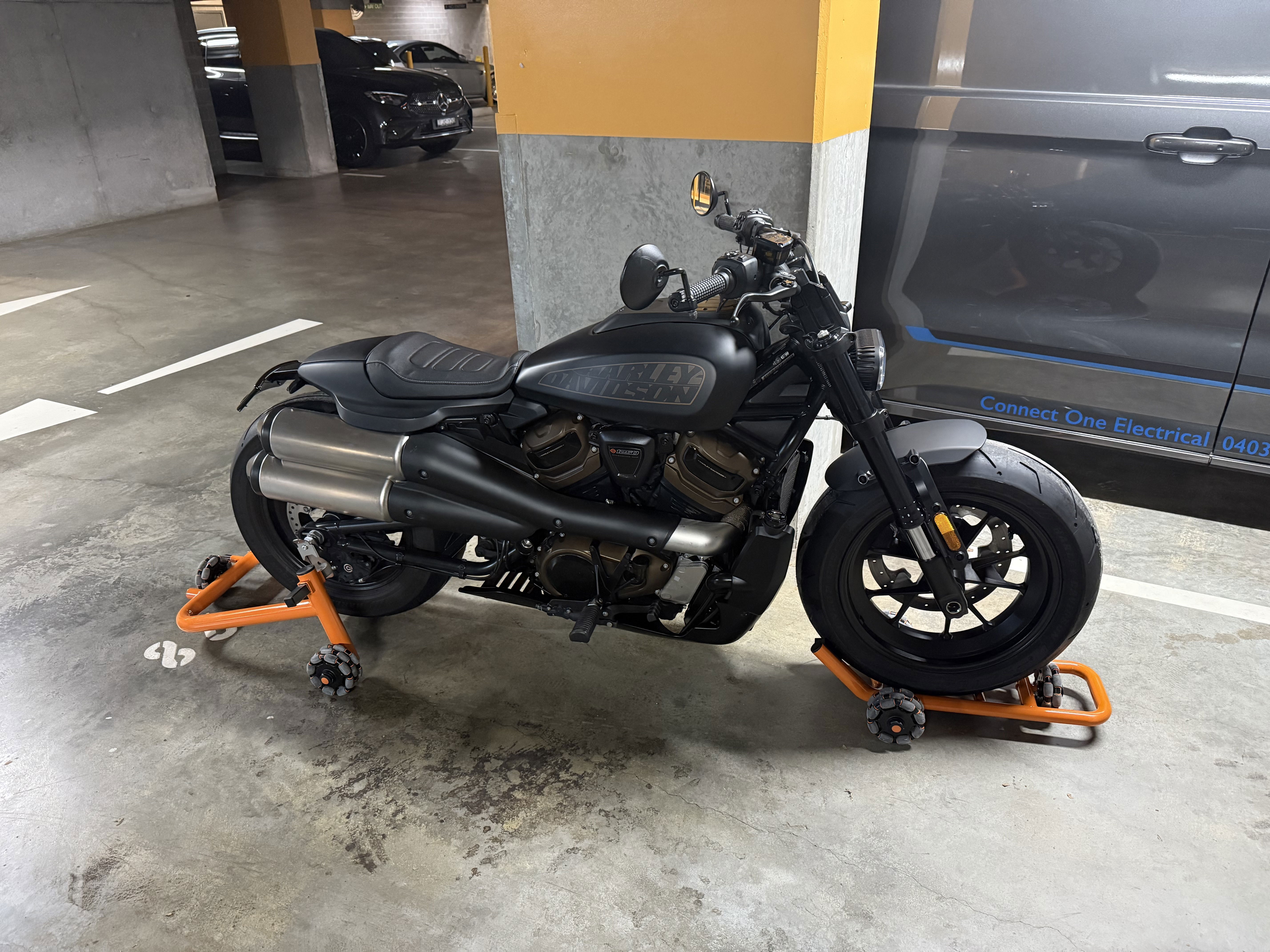 Dynamoto Dynamoto:ダイナモト バイクスタンド Double カラー