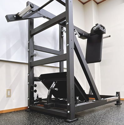 PLATE-LOADED ADJUSTABLE PENDULUM SQUAT MACHINE VERSION 3 – Temple