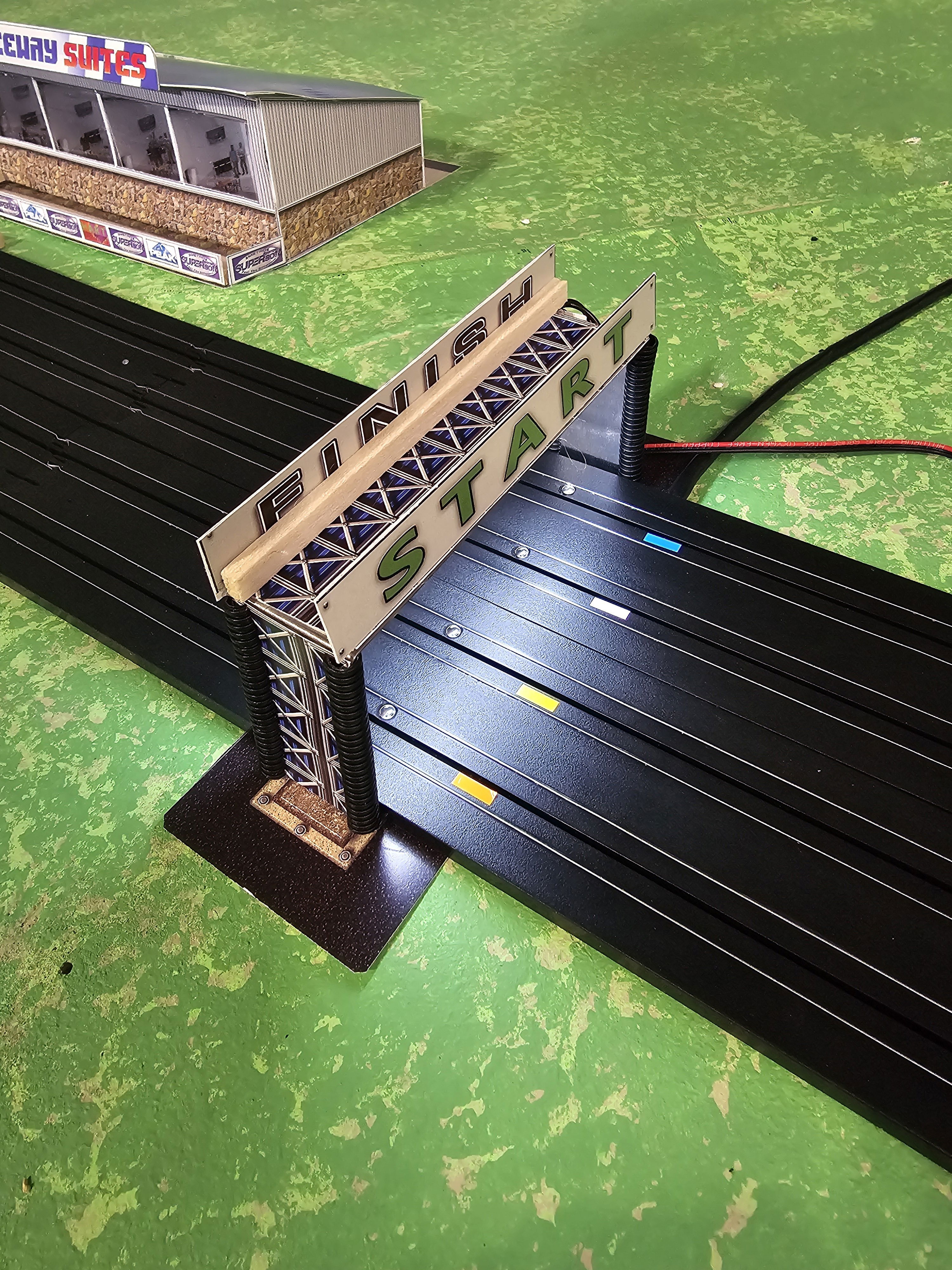 BK 6469 Repair Garage for Building Kits by Innovative Hobby Supply